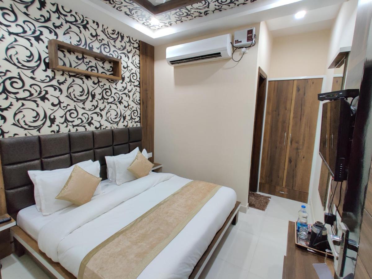 Hotel Guntas Residency Amritsar Esterno foto