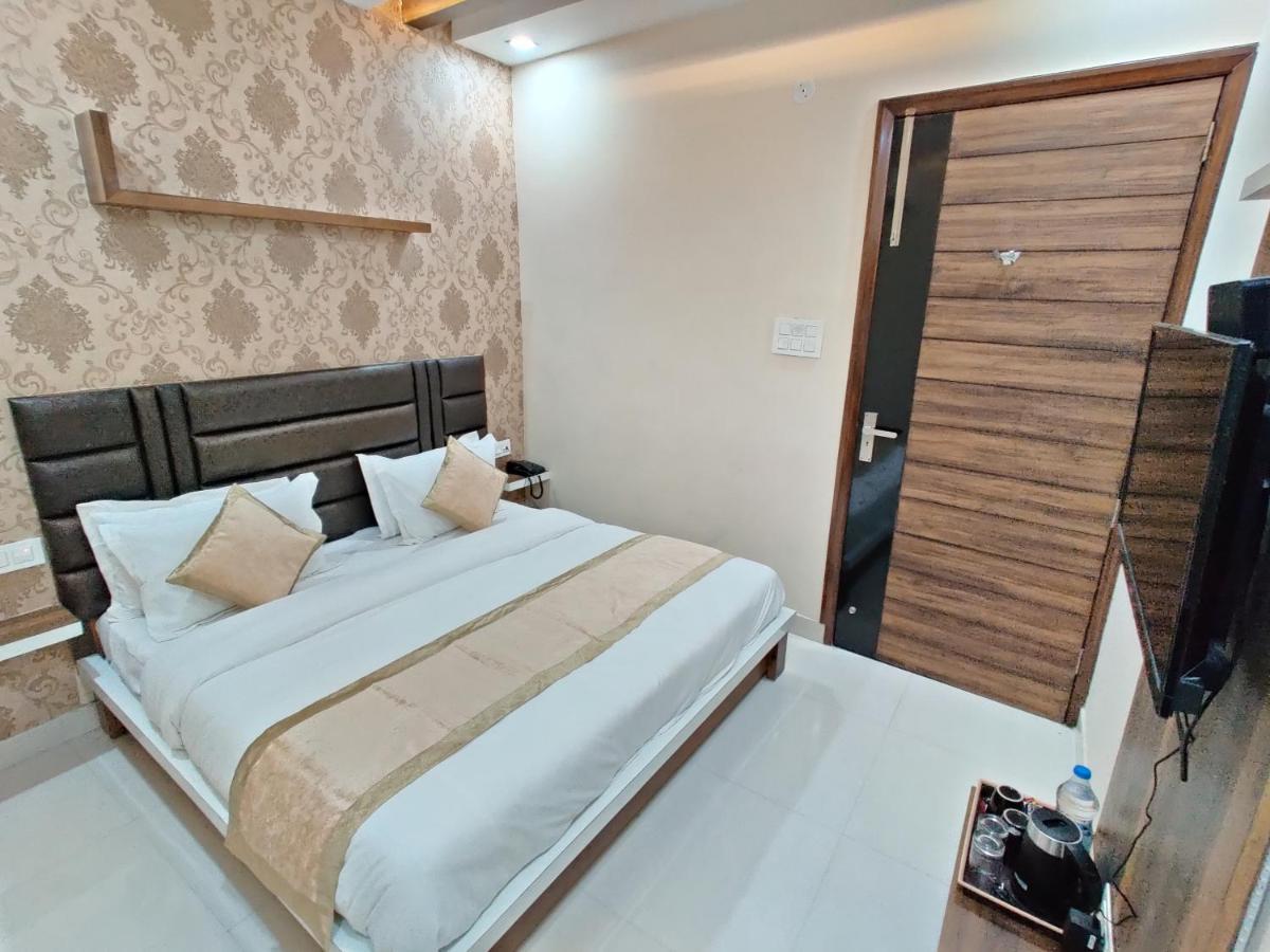 Hotel Guntas Residency Amritsar Esterno foto