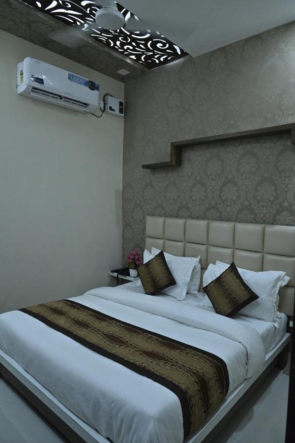 Hotel Guntas Residency Amritsar Esterno foto