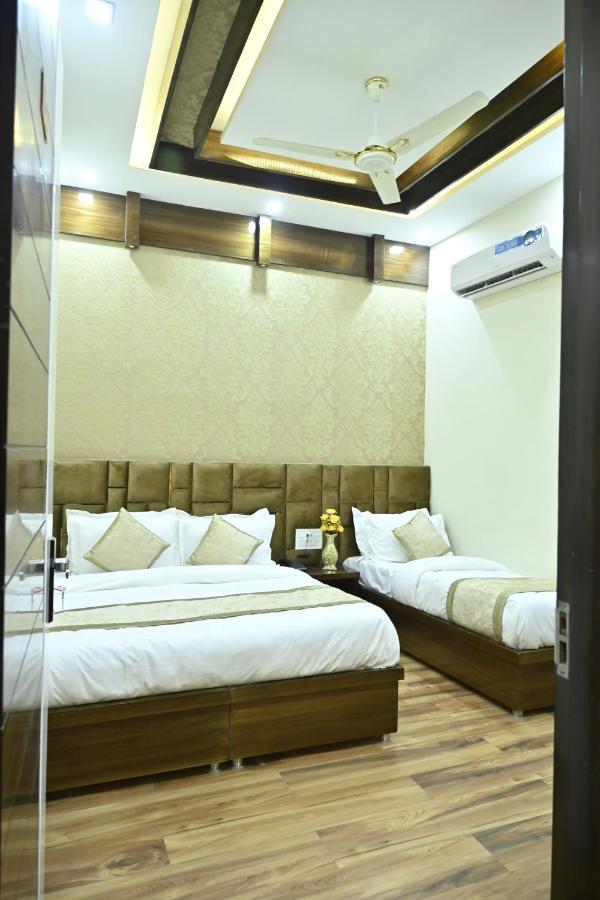 Hotel Guntas Residency Amritsar Esterno foto