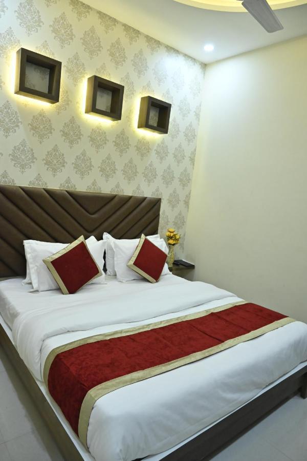 Hotel Guntas Residency Amritsar Esterno foto
