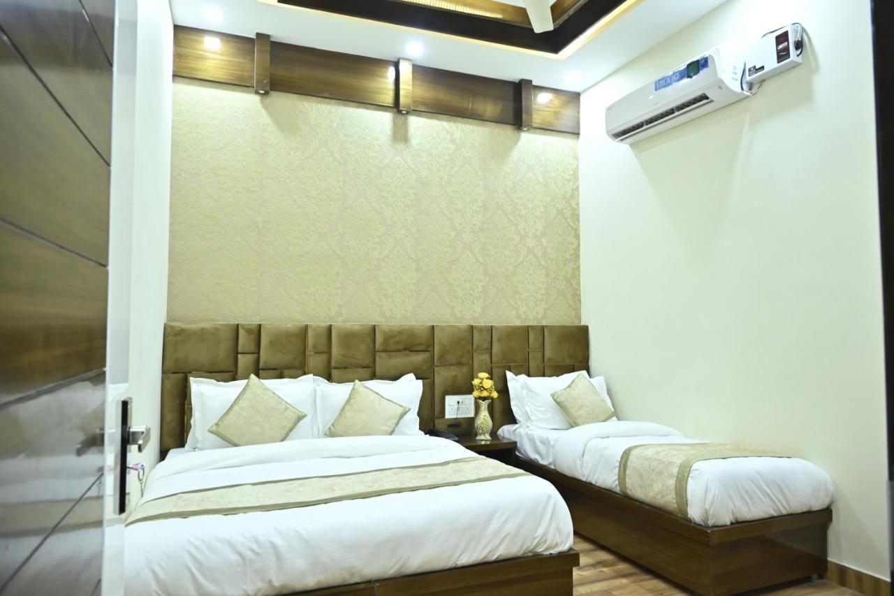 Hotel Guntas Residency Amritsar Esterno foto