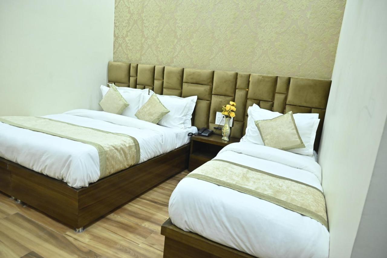 Hotel Guntas Residency Amritsar Esterno foto