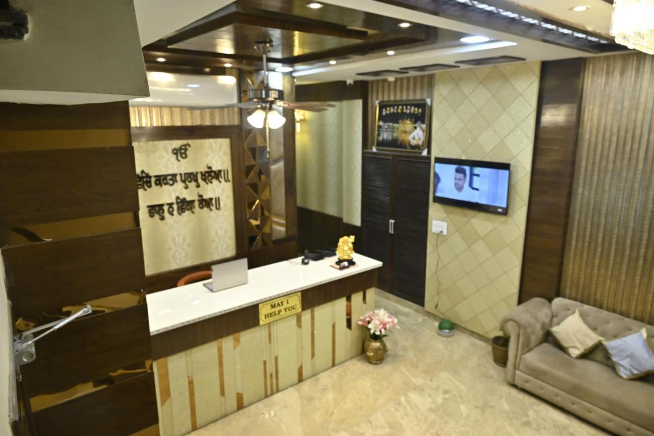 Hotel Guntas Residency Amritsar Esterno foto
