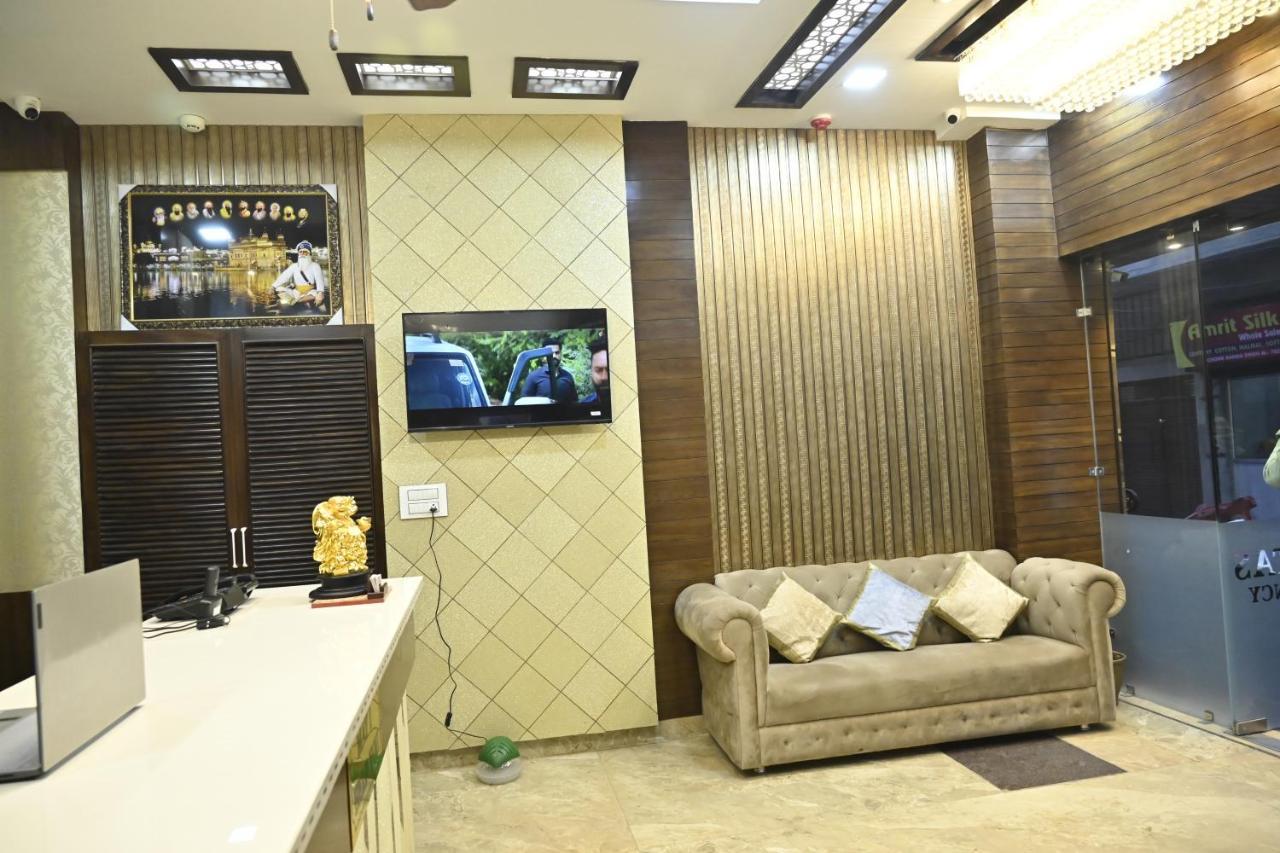 Hotel Guntas Residency Amritsar Esterno foto